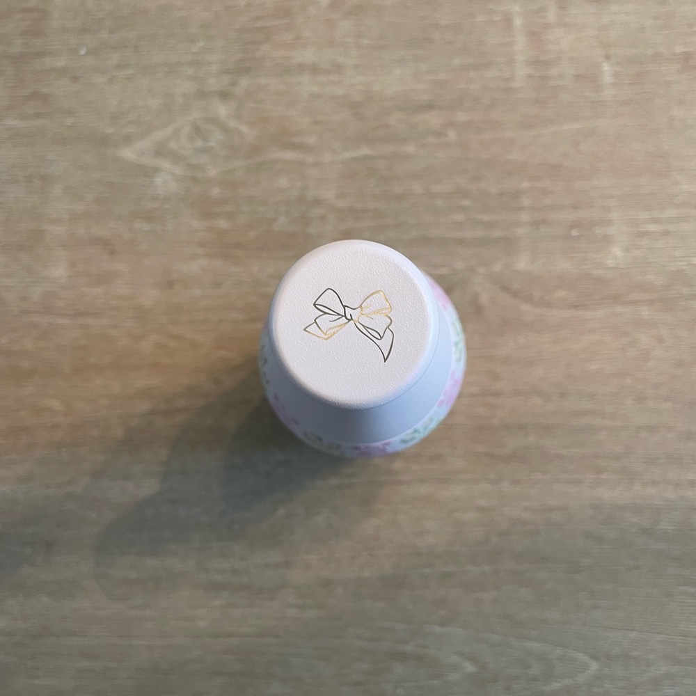 The Stanley X LoveShackFancy All Day Slim Bottle | 12 Oz

Brand new - Picture 5 of 5